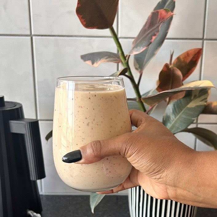 White Nectarine & Mango Summer Smoothie